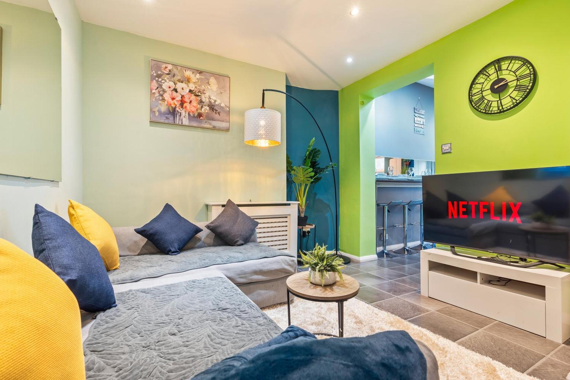 Comfy 4Br House Close To Subway London Exterior photo